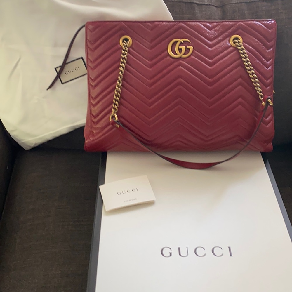 Gucci Red GG 2.0 Matelassé Medium Leather East/West Tote Bag